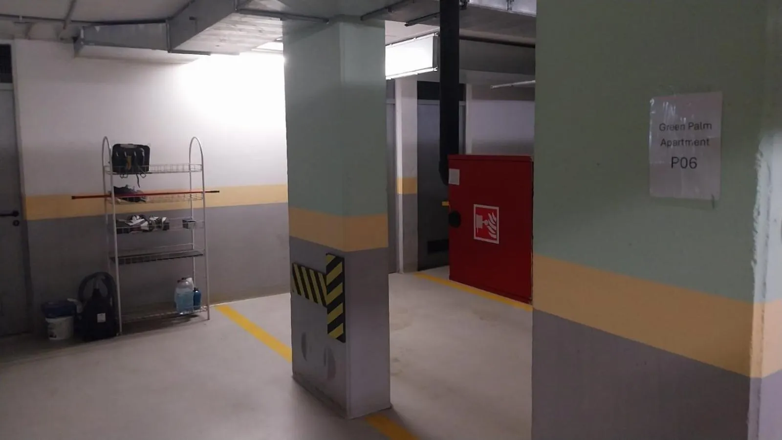 Green Palm Apartment Near By Heroes Square With Free Parking contacts